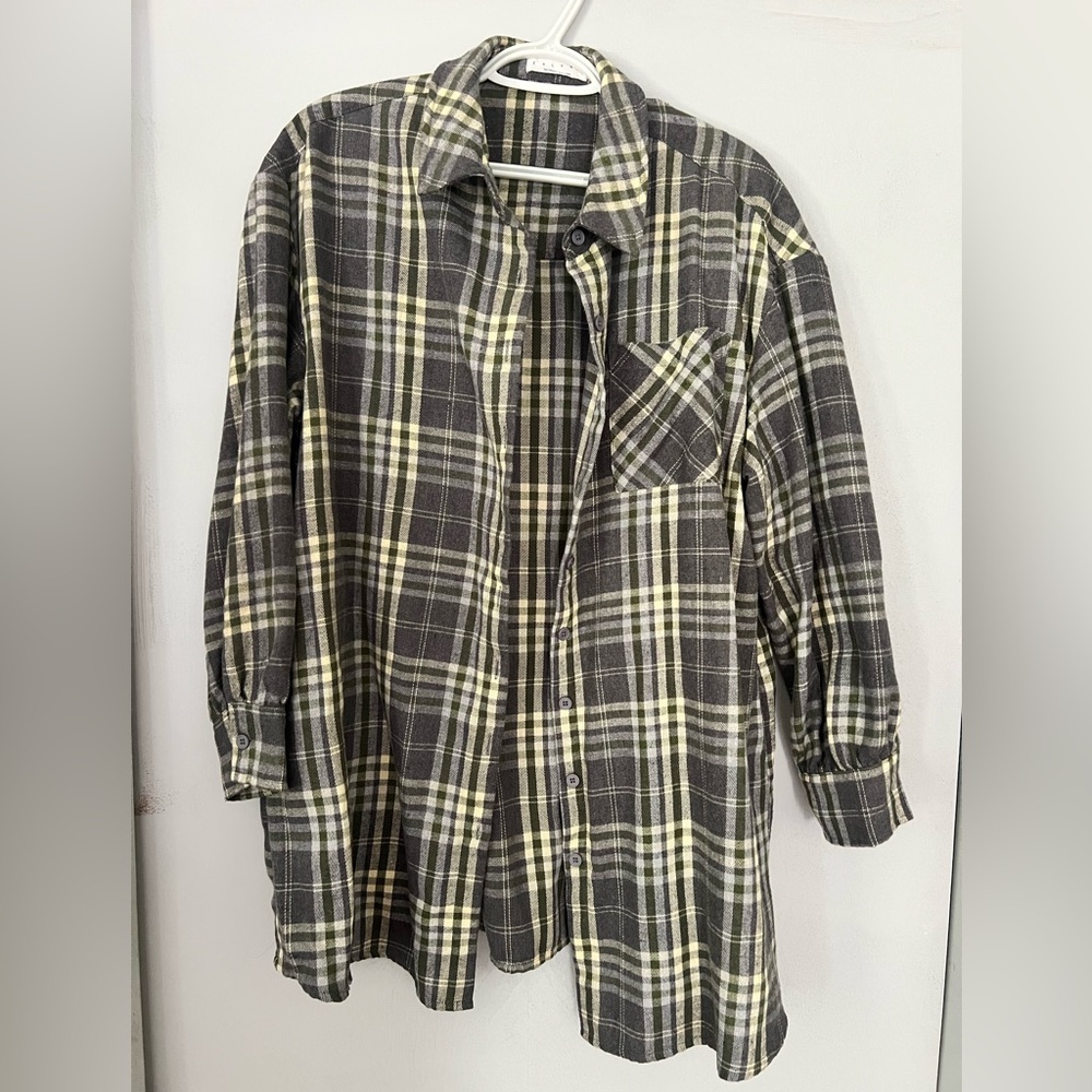 Oversized flannel with pockets
